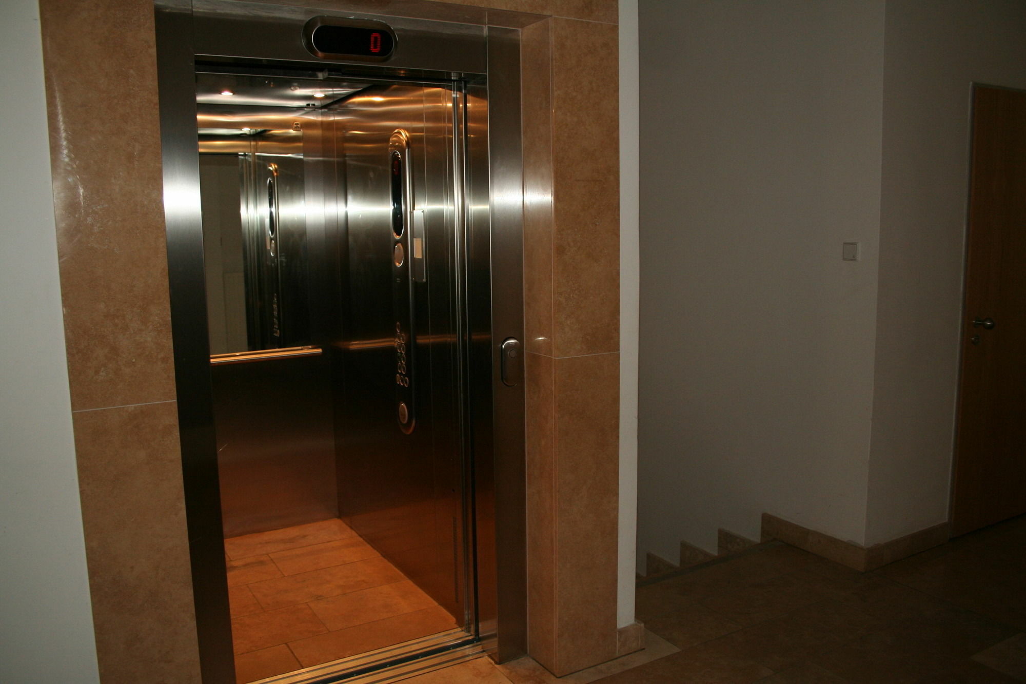 Adler Apartments บูดาเปสต์ ภายนอก รูปภาพ